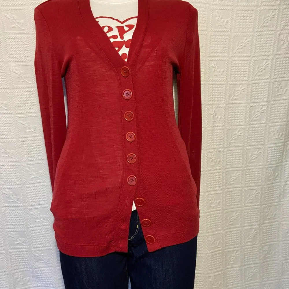 Country Road 100 % merino wool ,deep red ,gently preloved ,medium (12) cardigan - Picture 4 of 10